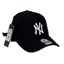 Boné Urbano New York Yankees Basic One - Logo Branco