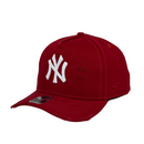 Boné Destroyed New York Yankees - Cor Vermelho  Logo Branco