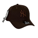 Boné Urbano New York Yankees - Cor Marrom  Logo Marrom