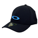 Boné Fitted Oakley Basic - Cor Preto  Logo Azul