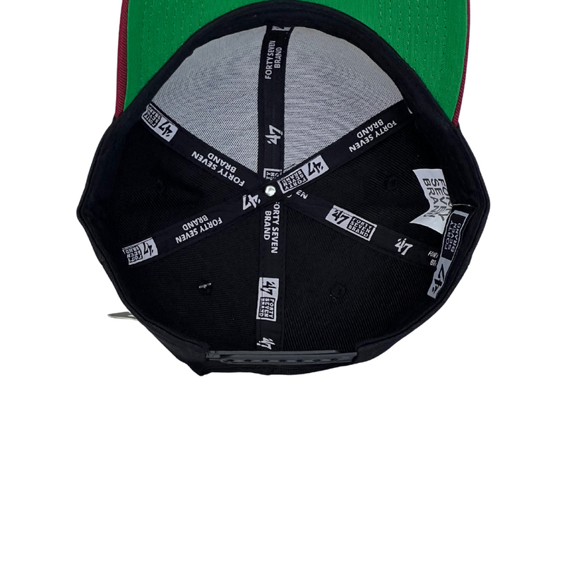 Boné Urbano New York Yankees Classic - Cor Preto  Logo Vermelho