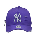 Boné Destroyed New York Yankees - Cor Roxa  Logo Branco