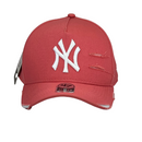 Boné Destroyed New York Yankees - Cor Rosa  Logo Branco