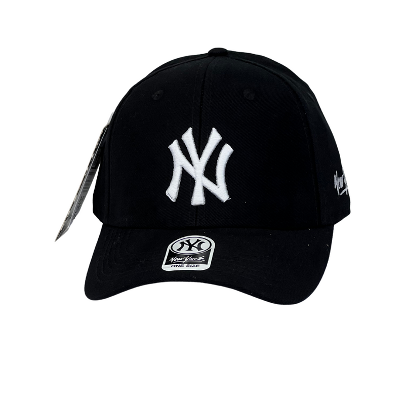 Boné Urbano New York Yankees Basic One - Logo Branco