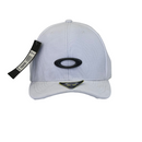 Boné Fitted Oakley Basic - Cor Branco  Logo Cinza