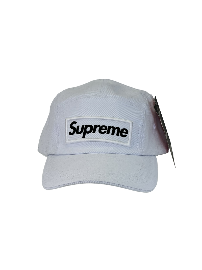 Boné Casual Supreme Basic - Cor Branco Logo Preto