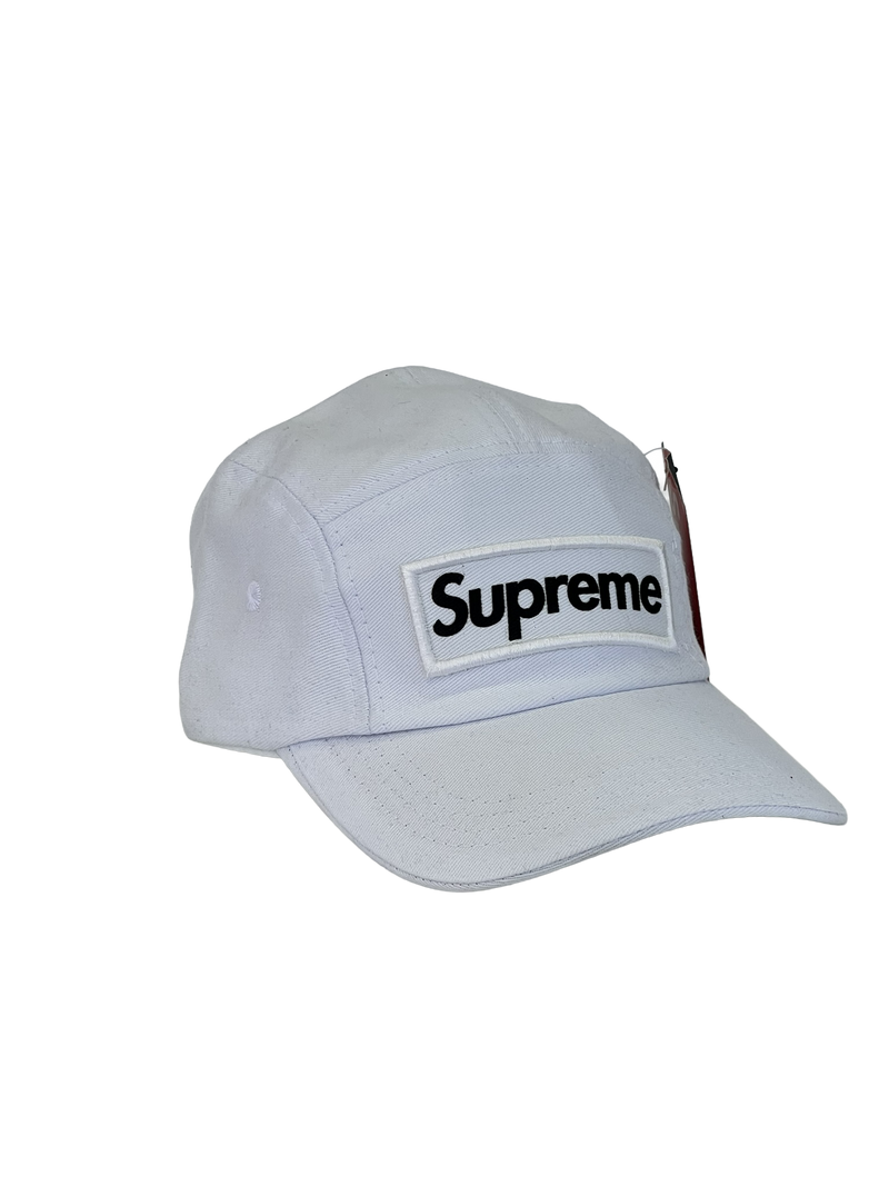 Boné Casual Supreme Basic - Cor Branco Logo Preto