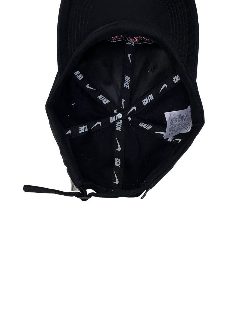 Boné Casual Nike Model 2025 - Cor Preto Logo Vermelho