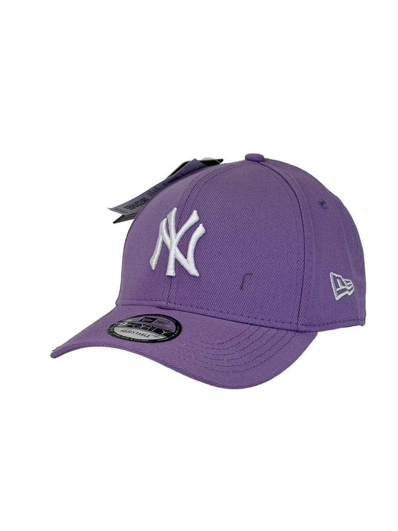 Boné Urbano New York Yankees Classic - Cor Roxo Logo Branco