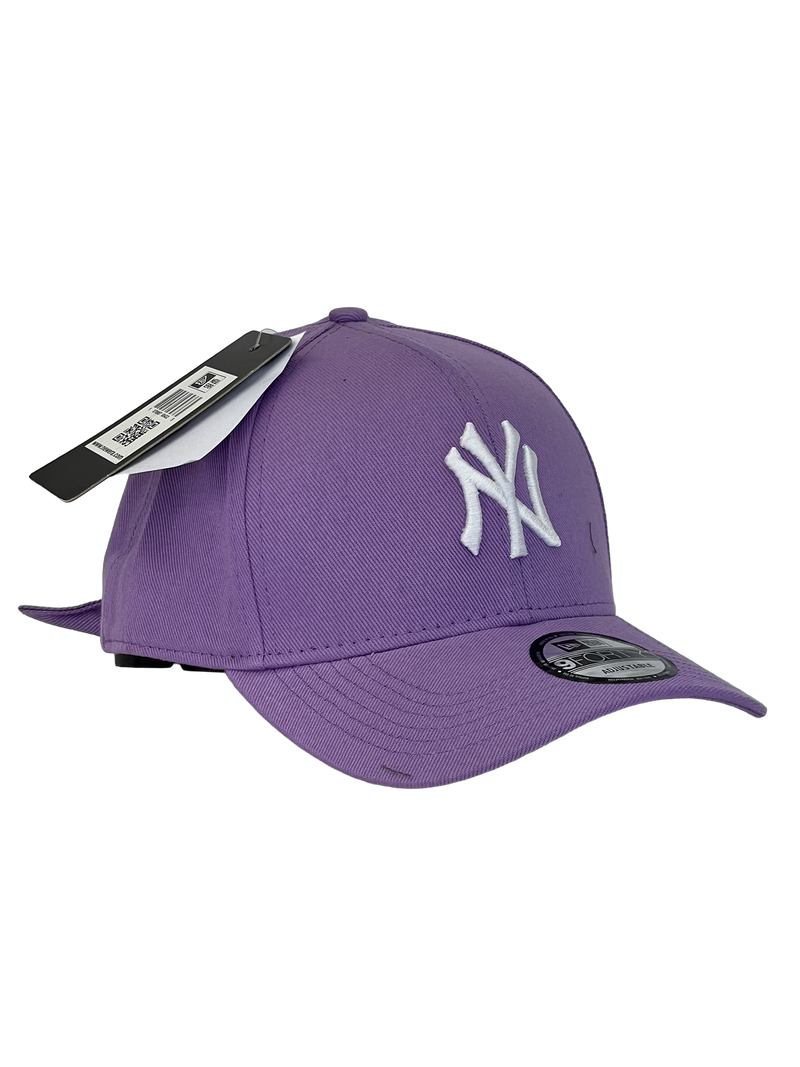 Boné Urbano New York Yankees Classic - Cor Roxo Logo Branco