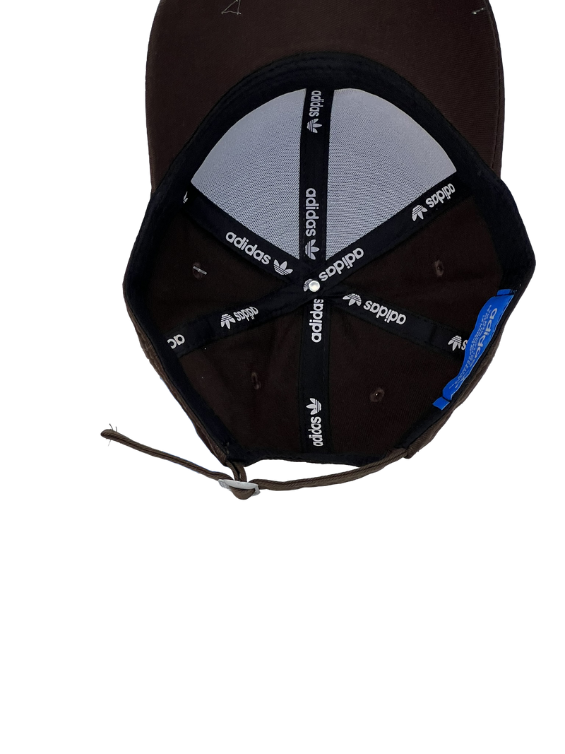 Boné Casual Adidas Basic Listras - Cor Marrom Logo Branco