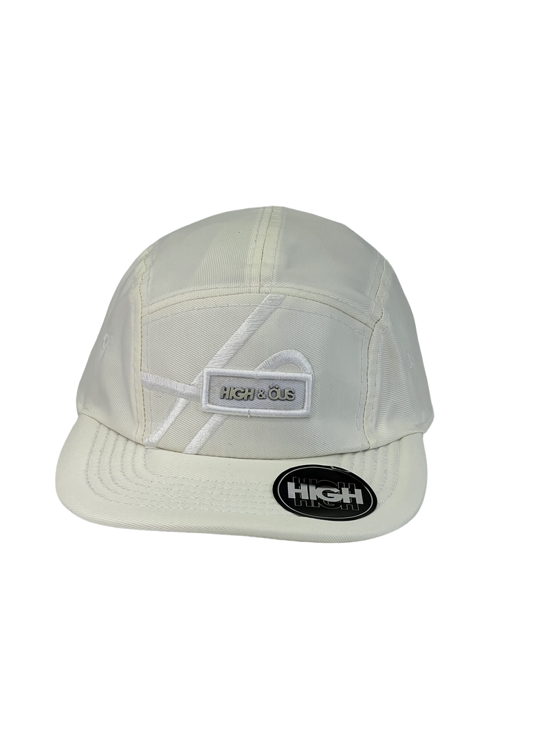 Boné Casual High Especial - Cor Branco Logo Branco