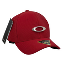 Boné Fitted Oakley Basic - Cor Vermelho  Logo Prata