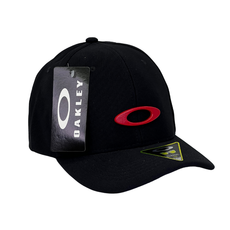 Boné Fitted Oakley Basic - Cor Preto  Logo Vermelho