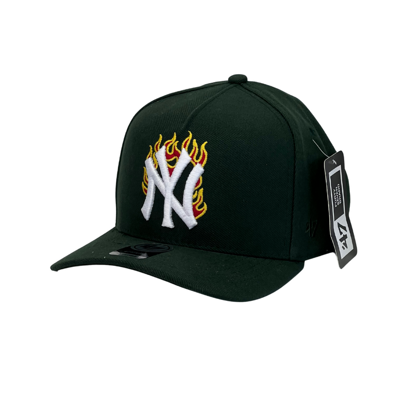 Boné Urbano New York Yankees Fire - Cor Verde Escuro  Logo Branco