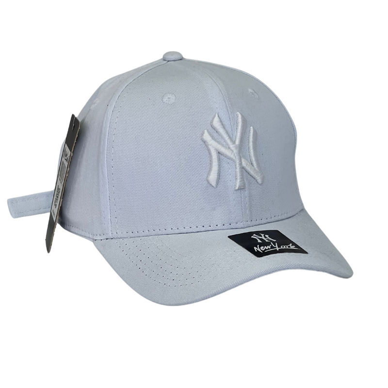 Boné Urbano New York Yankees - Cor Branco  Logo Branco