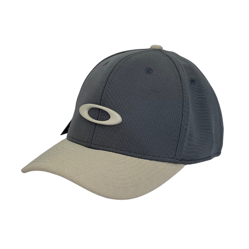 Boné Fitted Oakley Basic - Cor Cinza e Bege  Logo Bege