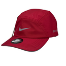 Boné Casual Nike Sk8  - Cor Vermelho  Logo Cinza