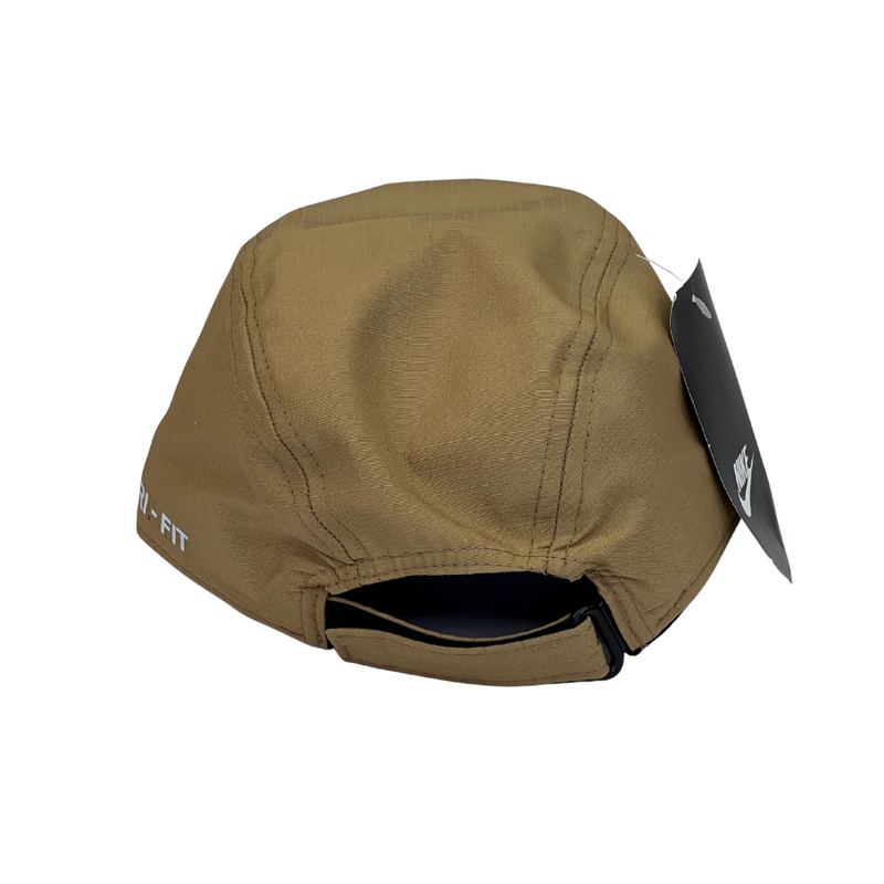 Boné Casual Nike Basic Two - Cor Marrom  Logo Cinza